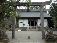 正式名は宇良神社。