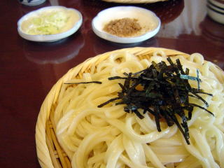 水沢うどんは「ざる」がデフォルトです。