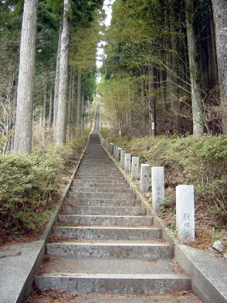 「天空の階段」と名付けることにしました。