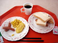 朝食1巡目。